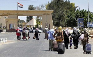 مصر تعاود فتح معبر رفح بعد إغلاقه لأكثر من شهر 1 مصر تعاود فتح معبر رفح بعد إغلاقه لأكثر من شهر