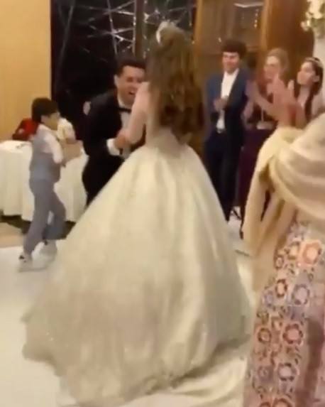من هي ريم عوده وكم عمرها وماهي جنسية ريم عوده زوجة محمد عساف 1 1 67 458x675 1