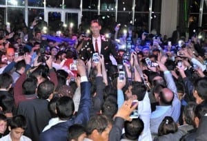 فيديو وصور حفل زفاف اطول رجل بالعالم التركي من فتاة سورية 3 حفل زفاف اطول رجل بالعالم