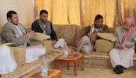 صورة من اجمتاع الوفد لحزب الإصلاح مع زعيم الحوثيين عبدالملك الحوثي