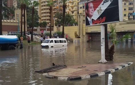 تحت شعار تحيا مصر “امطار مصر 25-10-2015” صور من فيضانات سيول مصر