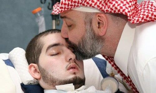 ماهيا صحة خبر وفاة الأمير النائم الوليد بن خالد بن طلال بعد 14 سنة غيبوبة الصفحة العربية
