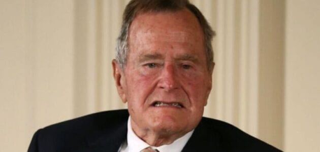 ماهي حقيقة وفاة جورج بوش الأب صور الجنازة