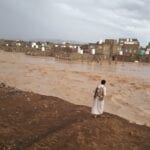 صور سيول مأرب وغرق مخيم السويداء من اخبار اليمن صحافة نت 5