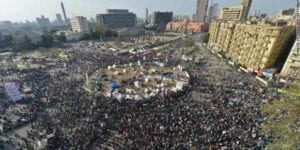 حالة من الفوضى في مصر بعد عزل محمد مرسي 1 فوضى بعد عزل مرسي من الرئاسة